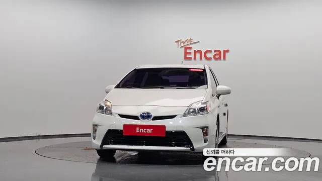 Toyota Prius 2012 thumb 2
