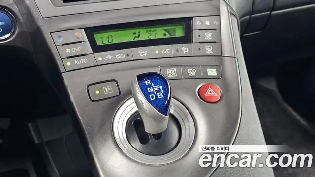 Toyota Prius 2012 thumb 8