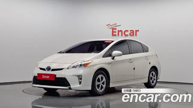 Toyota Prius 2012 thumb 12