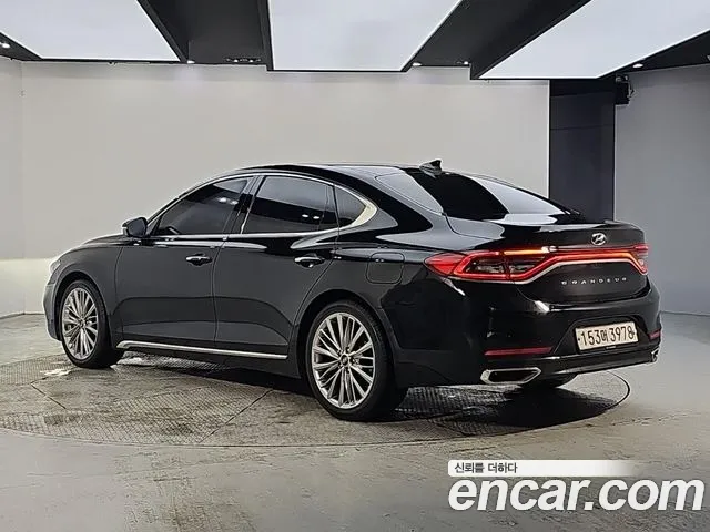 Hyundai Grandeur 2017 thumb 3