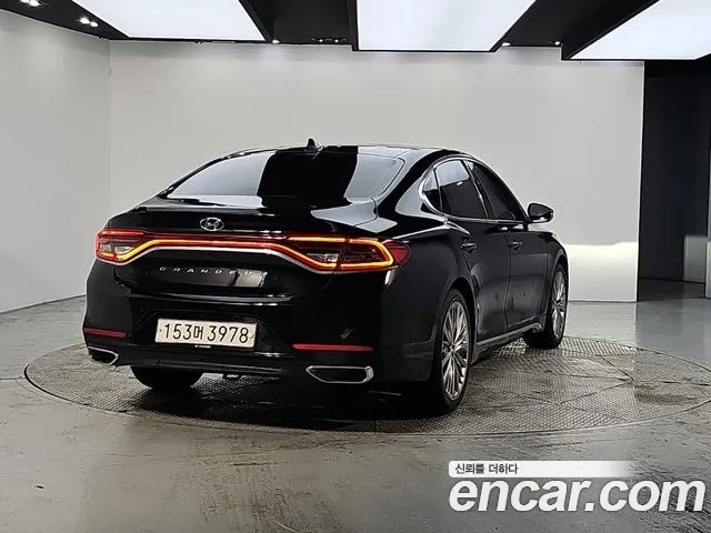 Hyundai Grandeur 2017 thumb 4