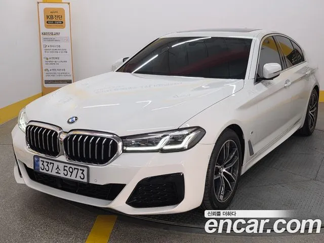 BMW 5-Series 2021 thumb 12