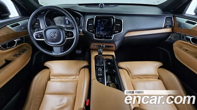 Volvo XC90 2019 thumb 7