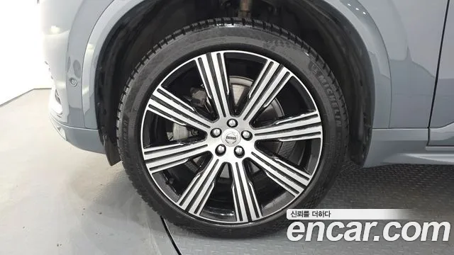 Volvo XC90 2023 thumb 5