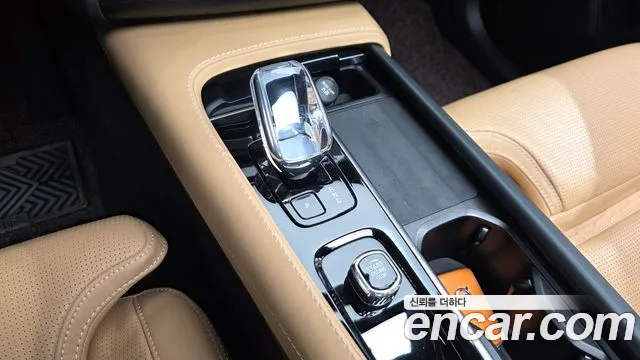 Volvo XC90 2023 thumb 9