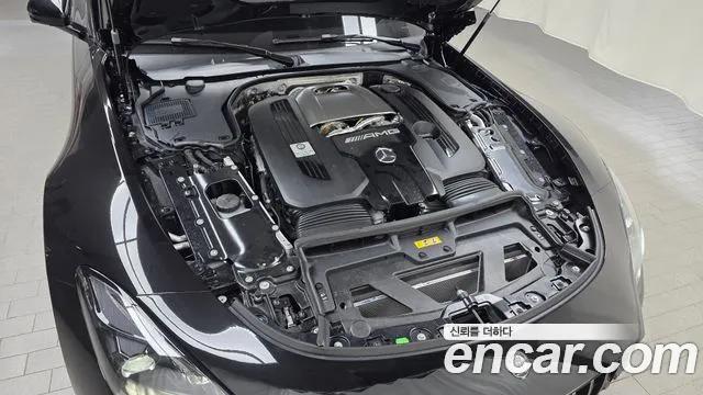 Mercedes-Benz AMG GT 2025 thumb 5