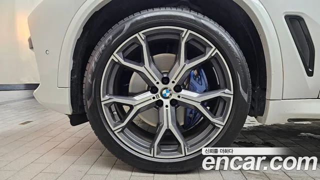 BMW X5 2021 thumb 4