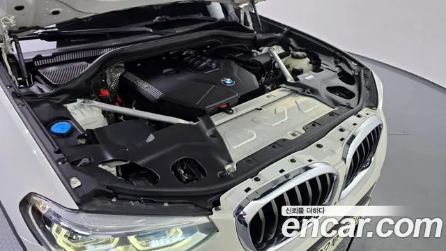 BMW X4 2021 thumb 6