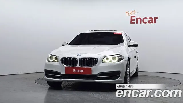 BMW 5-Series 2015 thumb 2