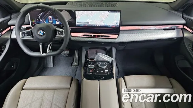BMW 5-Series 2025 thumb 6