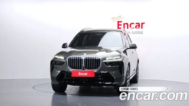 BMW X7 2024 thumb 2