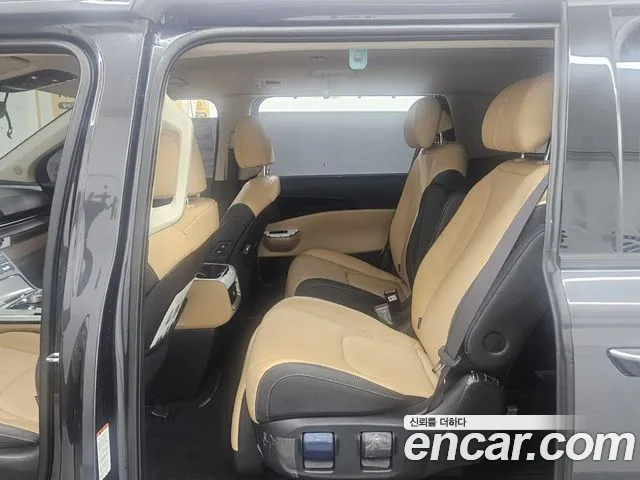 Kia Carnival 2022 thumb 5