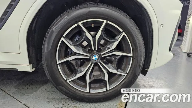 BMW X4 2022 thumb 5