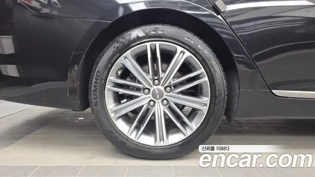 Genesis G80 2018 thumb 5