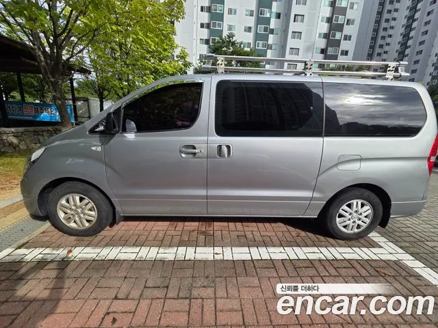 Hyundai Starex 2016 thumb 9
