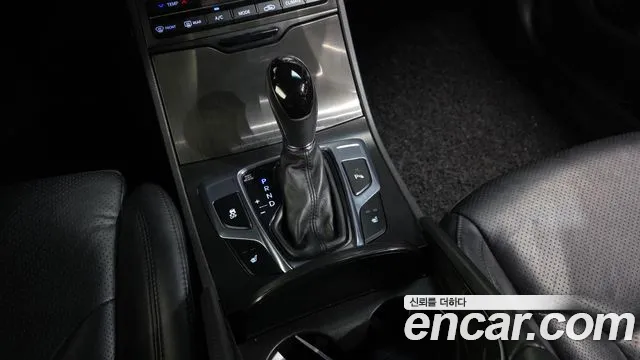 Hyundai Grandeur 2015 thumb 9