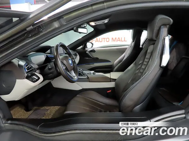 BMW i8 2015 thumb 6