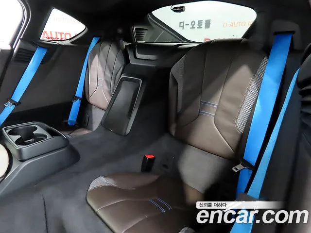 BMW i8 2015 thumb 7