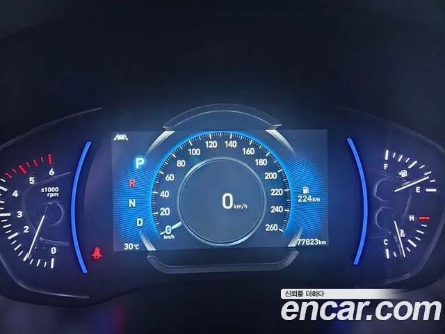Hyundai Santa Fe 2018 thumb 8