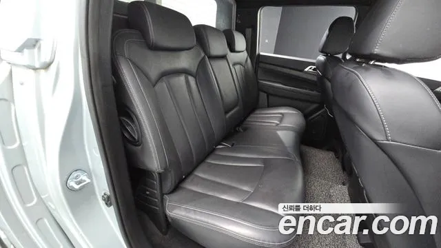 KG_Mobility_Ssangyong Rexton 2019 thumb 10