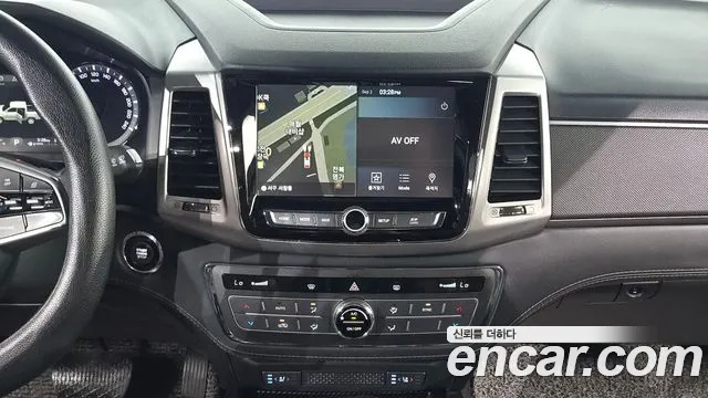 KG_Mobility_Ssangyong Rexton 2019 thumb 12