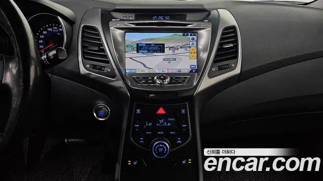 Hyundai Avante 2014 thumb 12