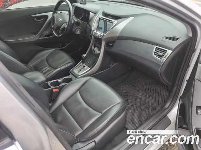 Hyundai Avante 2012 thumb 8