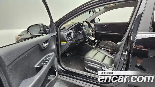 Kia Stonic 2018 thumb 10