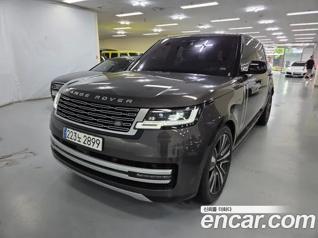 Land Rover Range Rover 2023 thumb 2