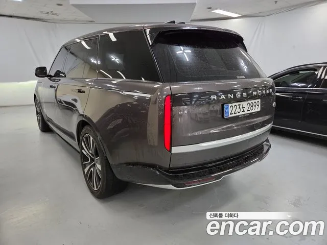 Land Rover Range Rover 2023 thumb 3