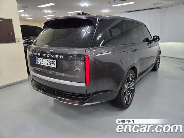 Land Rover Range Rover 2023 thumb 5