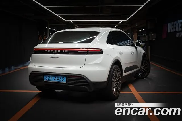 Porsche Macan 2025 thumb 4