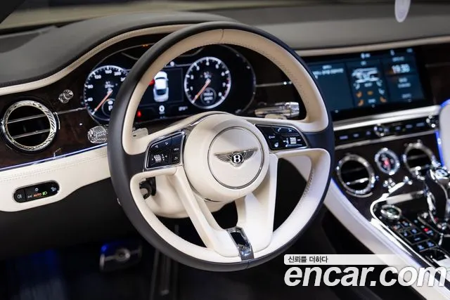 Bentley Continental 2020 thumb 8