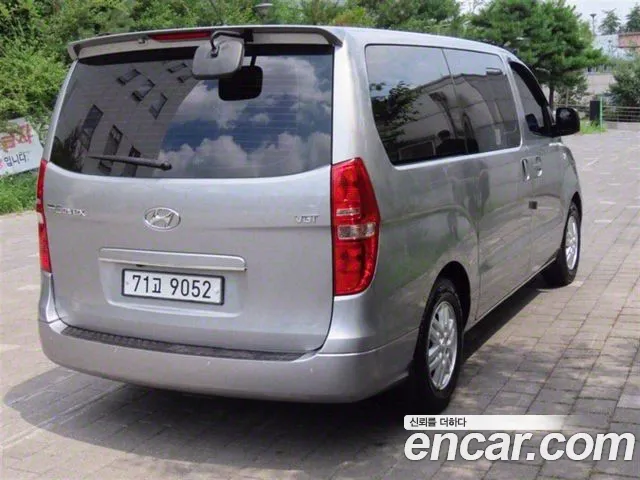 Hyundai Starex 2016 thumb 3