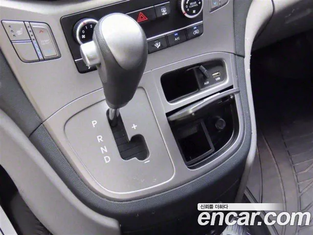 Hyundai Starex 2016 thumb 5