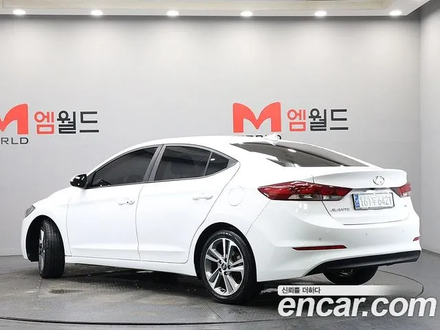 Hyundai Avante 2018 thumb 3