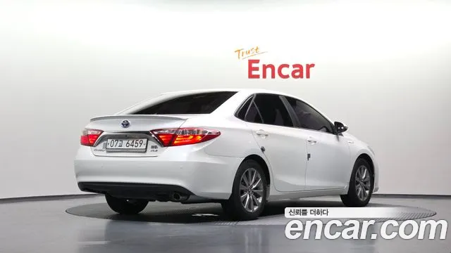 Toyota Camry 2017 thumb 2