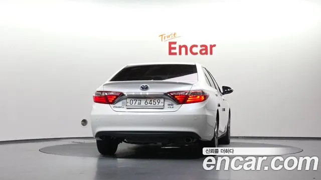 Toyota Camry 2017 thumb 4