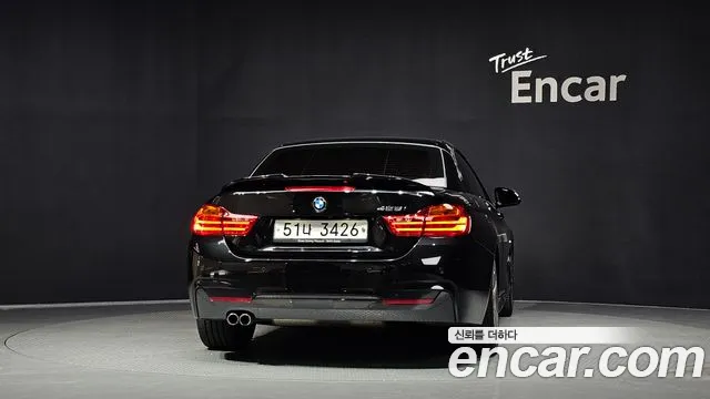 BMW 4-Series 2017 thumb 4