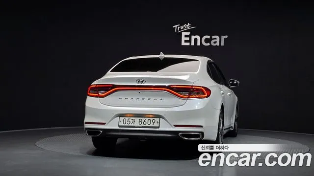Hyundai Grandeur 2017 thumb 4