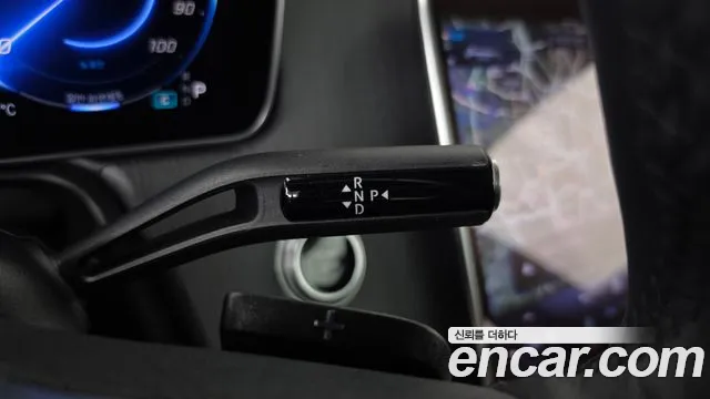 Mercedes-Benz EQE 2023 thumb 9