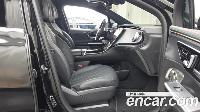 Mercedes-Benz EQE 2023 thumb 11