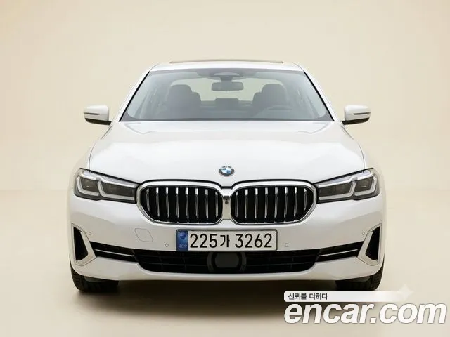 BMW Gran Turismo 2024 thumb 2