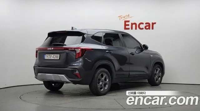 Kia Seltos 2022 thumb 2