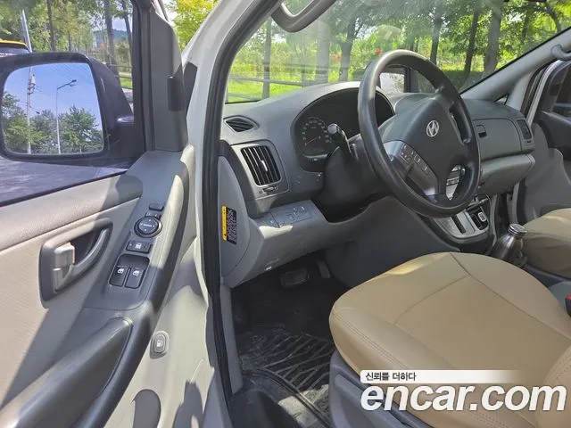 Hyundai Starex 2016 thumb 6