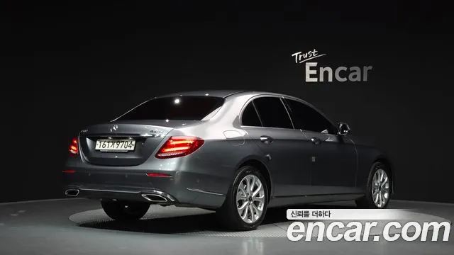 Mercedes-Benz E-Класс 2018 thumb 2