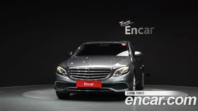 Mercedes-Benz E-Класс 2018 thumb 3