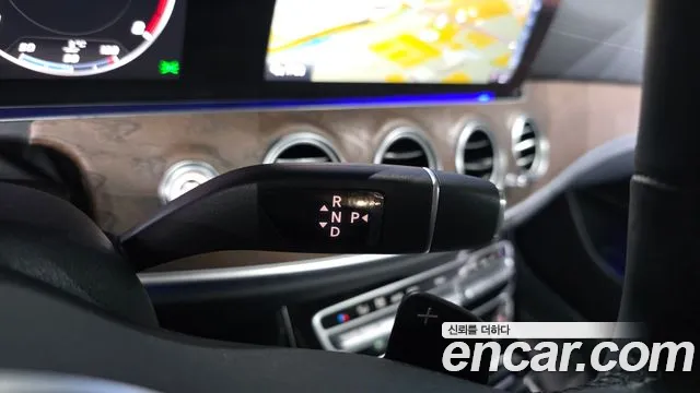 Mercedes-Benz E-Класс 2018 thumb 9