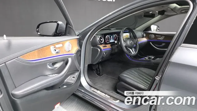 Mercedes-Benz E-Класс 2018 thumb 10