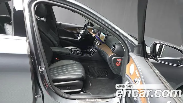Mercedes-Benz E-Класс 2018 thumb 11